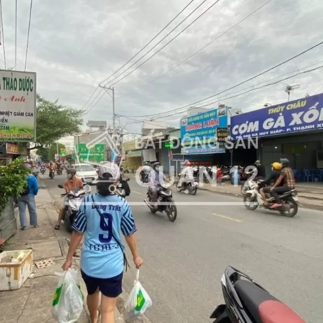 Bán nhà nát mặt tiền đường ( MTĐ ) Hà Huy Giáp, Phường Thạnh Xuân, Q12