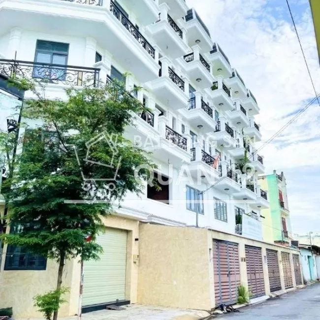  CHIẾT KHẤU KDC BẢO THỊNH 1 TRỆT 4 LẦU DT 4.5*16 CÓ THANG MÁY SHR