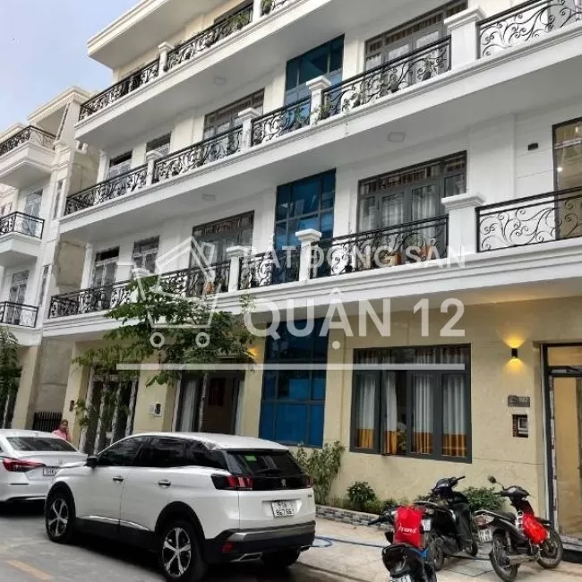 Nhà mới 3 lầu(5x15) MT TL26 gần cầu ngã tư ga 4.8 tỷ/căn sổ hồng riêng