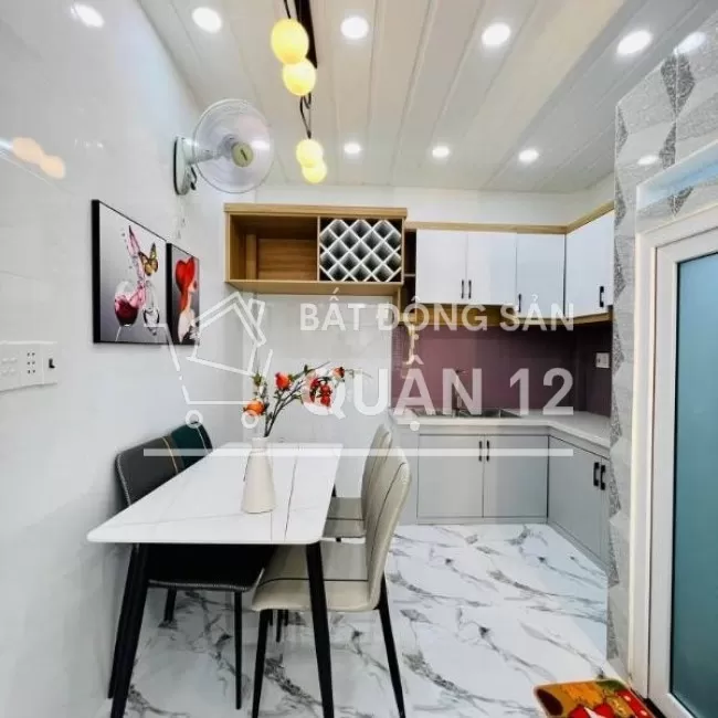 3.2 Tỷ ngay chợ hiệp Thành Quận 12 Hẻm xe hơi FULL Nội thất 