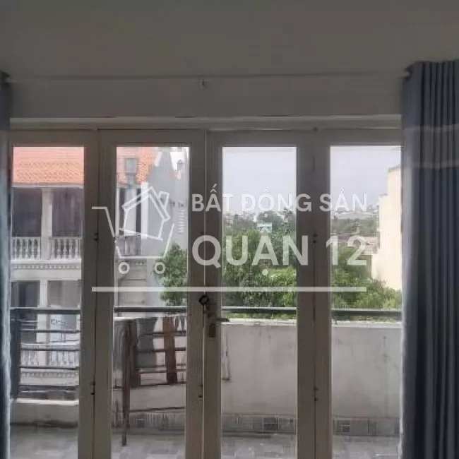 Cần bán gấp nhà 1tr 3 lầu, dt 4x19m,SHR 