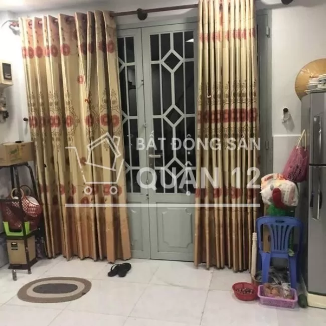 NGUYỄN ẢNH THỦ XE HƠI ĐỔ CỬA NGANG 4.5m GIÁ 2.05 TỶ