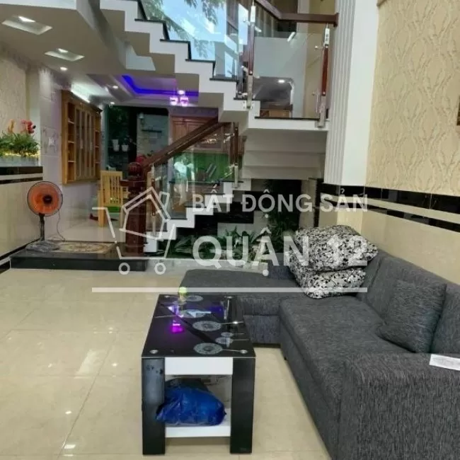 Bán Nhà shr 4x16m.xây 3 lầu gần chợ hiệp thành ,q12