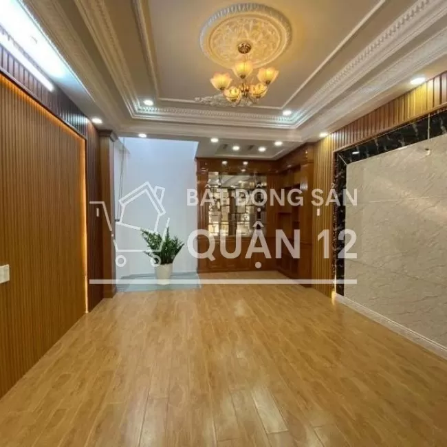 Nhà 1 trệt 3 lầu hẻm 8m xe hơi đậu trong nhà vị trí đẹp quận 12
