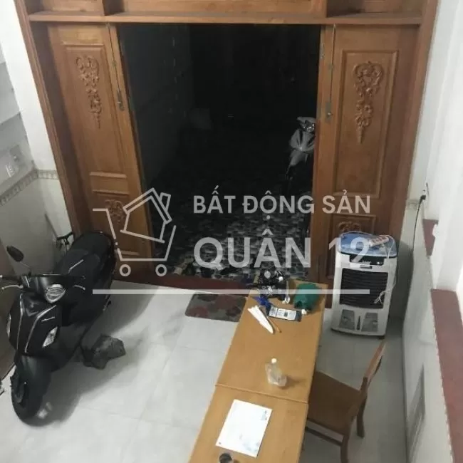 Gấp bán nhà 60m2, 4PN, mặt tiền đường TCH8, làm VP, 6 tỷ nhỉnh.