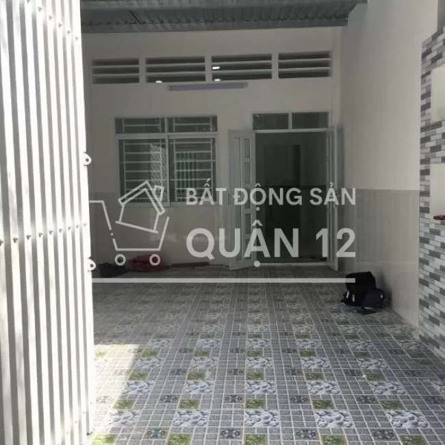 Bán nhà Nguyễn Văn Quá 70m2 hẻm xe hơi 3 tỷ...
