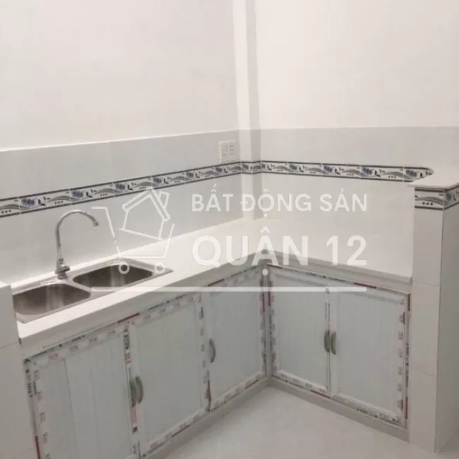 Bán nhà Nguyễn Văn Quá 70m2 hẻm xe hơi 3 tỷ...