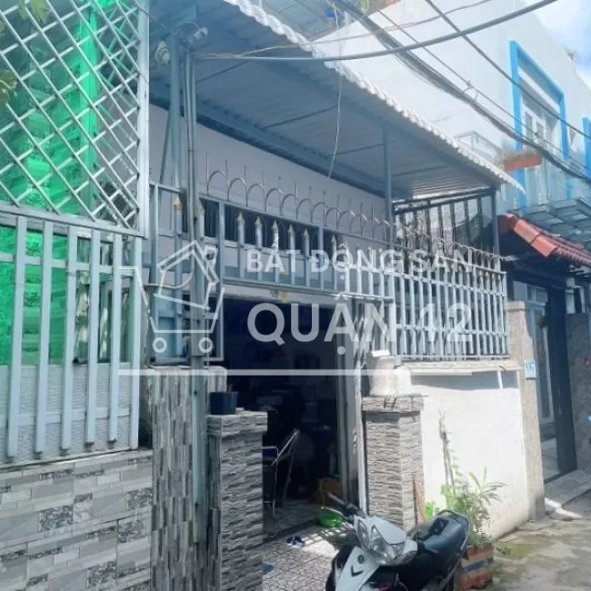 Nhà cấp 4 ngã tư nguyễn văn quá + tô ký, đầy đủ tiện ít...