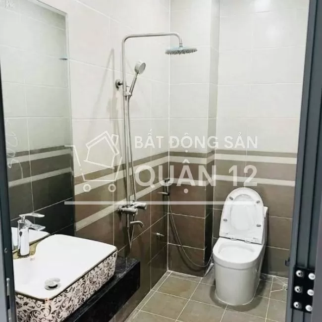 Nhà mới ở ngay DT 60m DTS 220 xe tải vi vu 5 phòng - An Phú Đông
