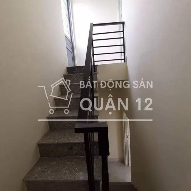 Kẹt tiền cần bán gấp nhà 2 lầu , P. An Phú Đông, Quận 12 giá 1tỷ75