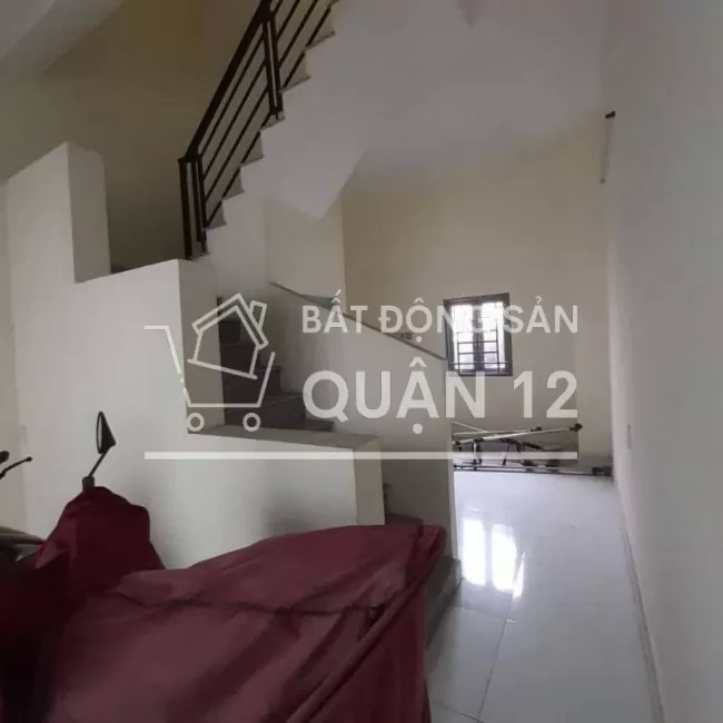 Kẹt tiền cần bán gấp nhà 2 lầu , P. An Phú Đông, Quận 12 giá 1tỷ75