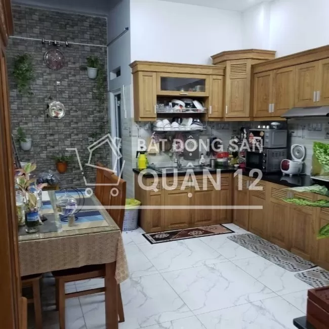 Nhà // Thới An 16 Quận 12, 1 trệt 3 lầu, 4mx16m, Hẻm 7m, Giá: 5,050 Tỷ