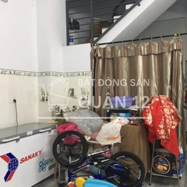 Bán gấp nhà Q.12, 88m2, 2 tầng, 3PN, hẻm 8m thông, chỉ có 4.75 tỷ TL.