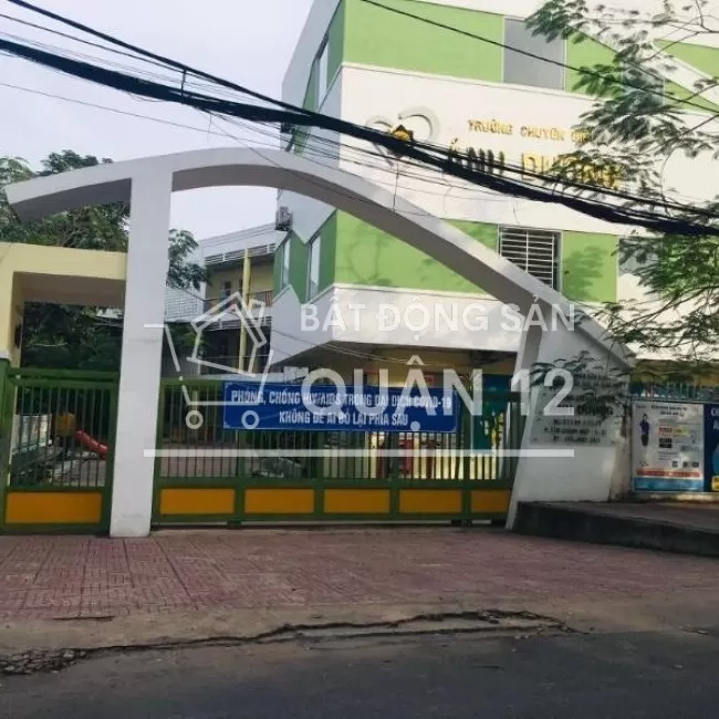 Bán gấp nhà Q.12, 88m2, 2 tầng, 3PN, hẻm 8m thông, chỉ có 4.75 tỷ TL.