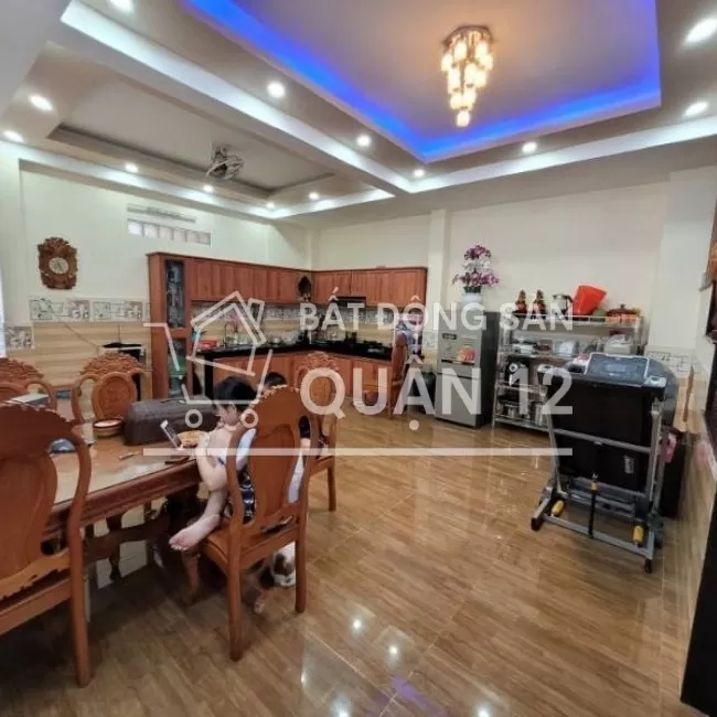 Bán nhà Tô Ký, Q.12, 120m2, 4 tầng, 4PN, 5WC, 100m ra mặt tiền, 12T5
