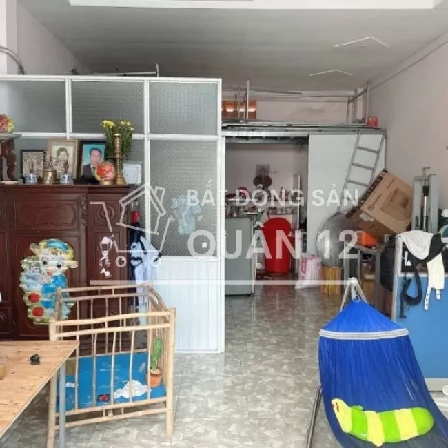 Nhà cấp 4 nỡ hậu, chợ cầu,(miễn tiếp báo)trường cấp 1,2,3 rạp fim...