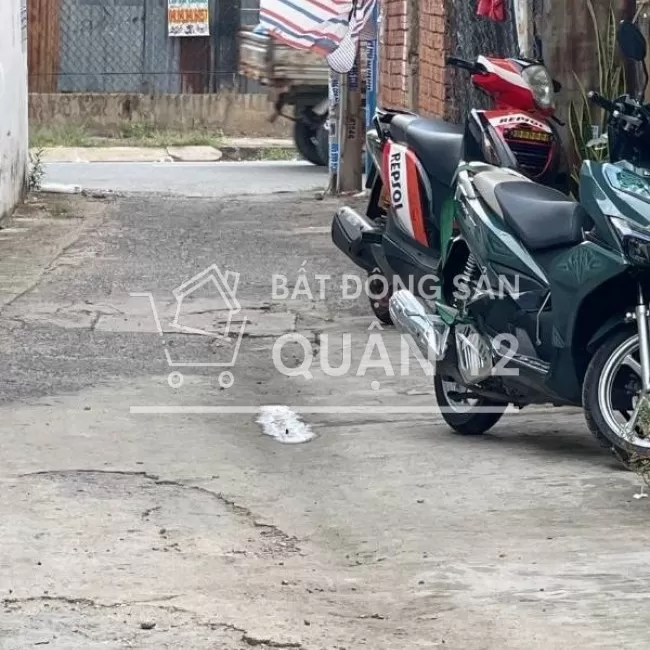 Nhà 1 trệt 4 lầu hẻm xe hơi gần hiệp thành city vị trí nhà cực đẹp q12