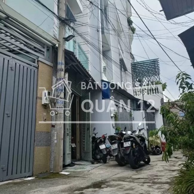Nhà 1 trệt 4 lầu hẻm xe hơi gần hiệp thành city vị trí nhà cực đẹp q12