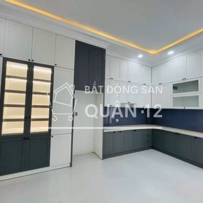 Cần bán căn nhà Võ Thị Liễu nằm ngay cầu sắt An Phú Đông ,có SHR