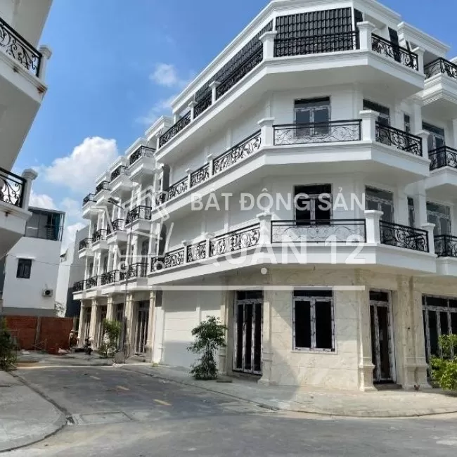 Nhà phố An Phú Đông 1 trệt 3 lầu 4x16m 1.5 tỷ nhận nhà, SHR