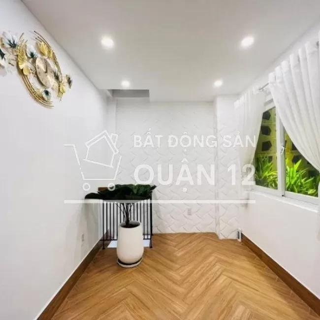 Nhà bán DT 5x16m2 , giá 4.8 tỷ nằm ở ngã tư ga , p.thạnh lộc, quận 12