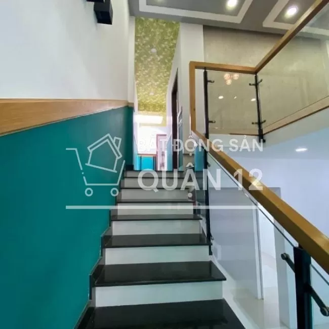 Nhà khủng đường TL19 1 sẹc, ngay chợ Cầu Đồng 5PN