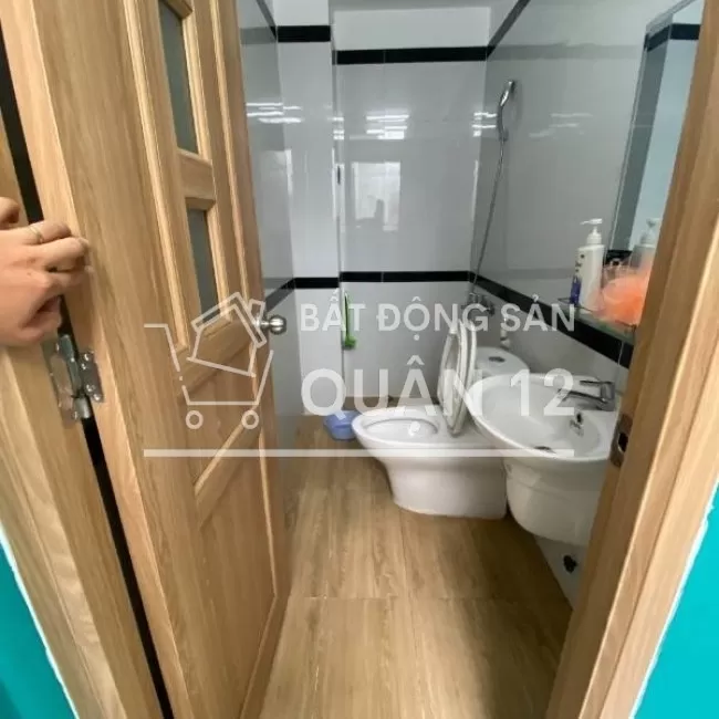 Nhà khủng đường TL19 1 sẹc, ngay chợ Cầu Đồng 5PN