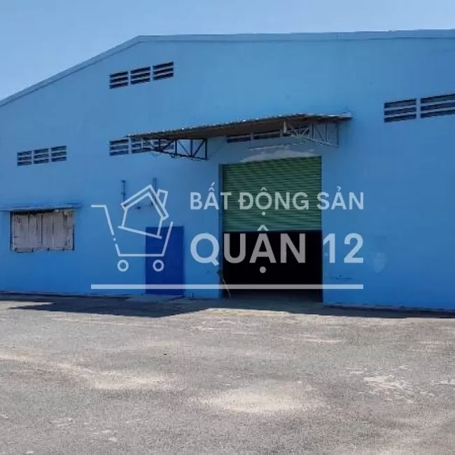 Cho thuê nhà xưởng đường quốc lộ 1a, quận 12 dt: 12000m2 giá 950 triêu