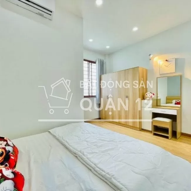 Nhà Bán cuối thống nhất - tô ngọc vân , đúc 1 trệt 3 lầu giá 4.8ty/căn