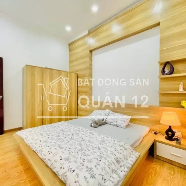 Nhà Bán cuối thống nhất - tô ngọc vân , đúc 1 trệt 3 lầu giá 4.8ty/căn