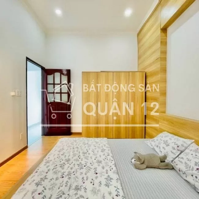 Nhà Bán cuối thống nhất - tô ngọc vân , đúc 1 trệt 3 lầu giá 4.8ty/căn