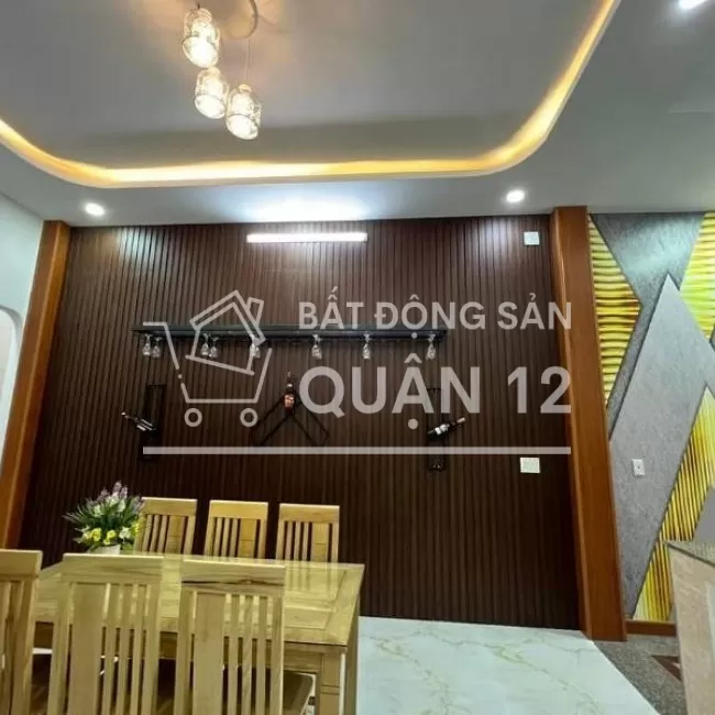 Bán nhà 4x18 đúc 2 lầu giá 5.7 tỷ TC Hiệp . Quận 122