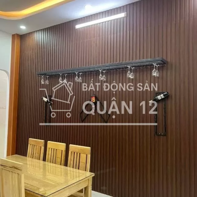 Bán nhà 4x18 đúc 2 lầu giá 5.7 tỷ TC Hiệp . Quận 122