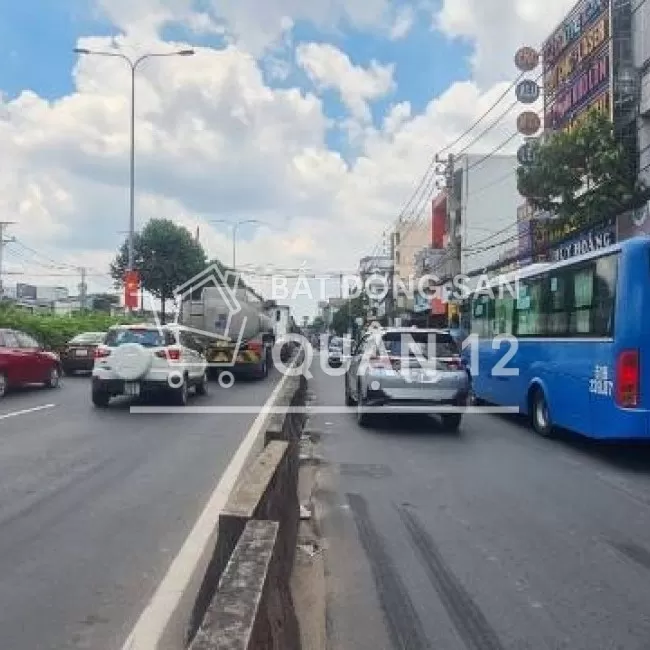 Cho thuê nhà nguyên căn MT đường QL22, Trung Mỹ Tây, Quận 12.