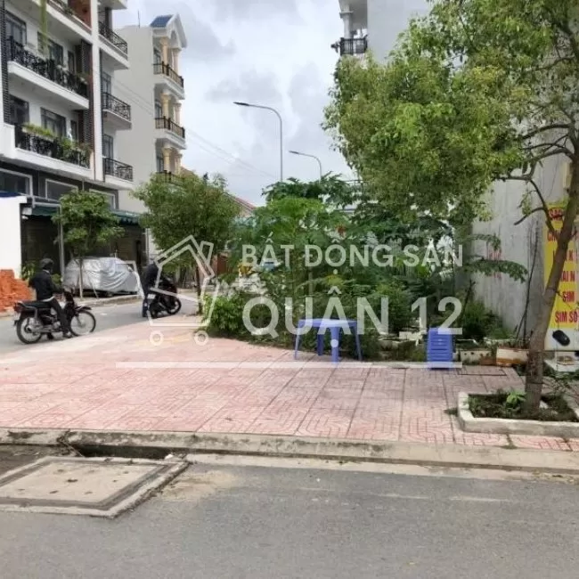 Đất 2 mặt tiền giá 5,5 tỷ 1 sẹc Hà Huy Giáp, Thạnh Xuân, Q 12, Tp HCM