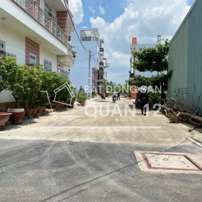Đất hẻm 105 cách đường vườn lài 200m