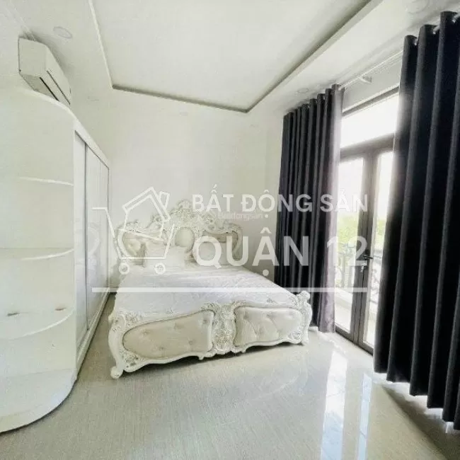 Chính chủ bán nhà phố DTXD 200m2 Hà Huy Giáp Q12 The Sol Residence