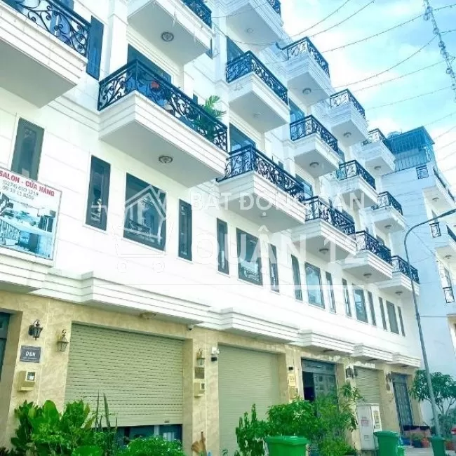 Bán nhà MT Tô Ngọc Vân (5x18m vuông vức) xây 3 lầu 5PN, 5WC 
