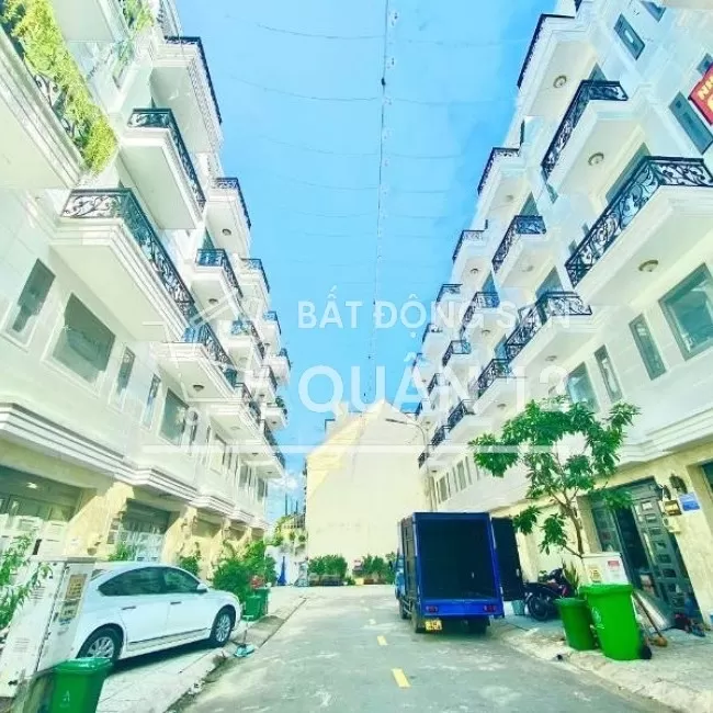 Bán nhà MT Tô Ngọc Vân (5x18m vuông vức) xây 3 lầu 5PN, 5WC 