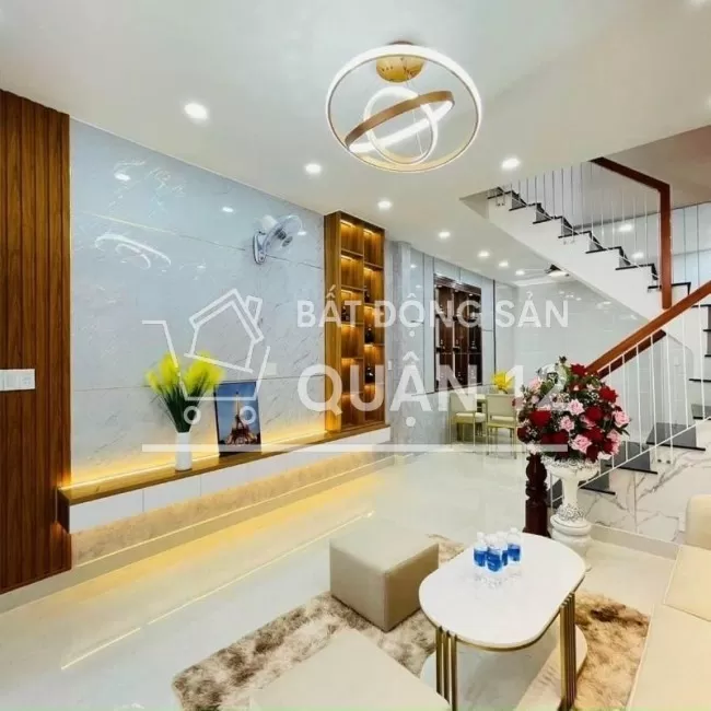 Nhà cuối đường Nguyễn Oanh, xây 4 lầu có thang máy, DT 4,5x18m SHR 