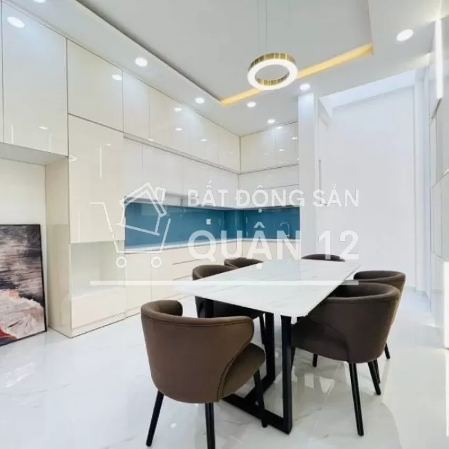 Nhà Phố Ngã tư ga , diện tích 4x20 đúc 1 trệt 3 lầu 