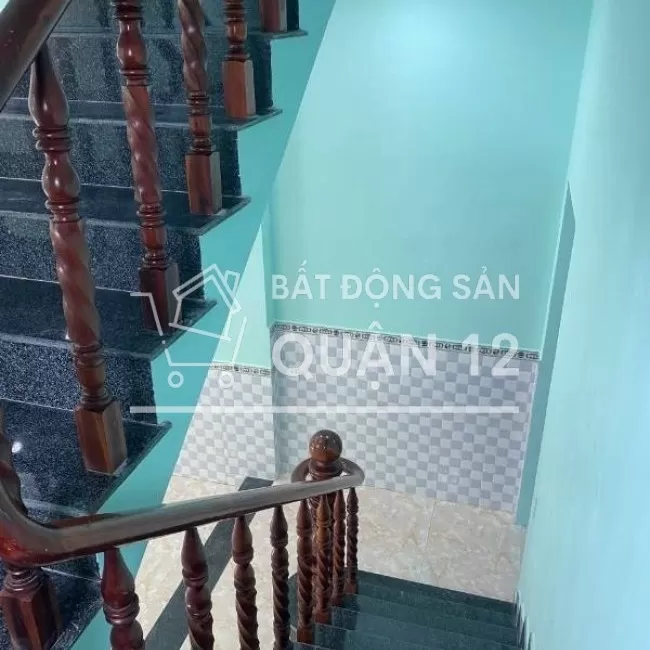 Nhà 1 trệt 2 lầu 55m2 . Hẻm 1 sẹt ngắn ô tô tận nơi