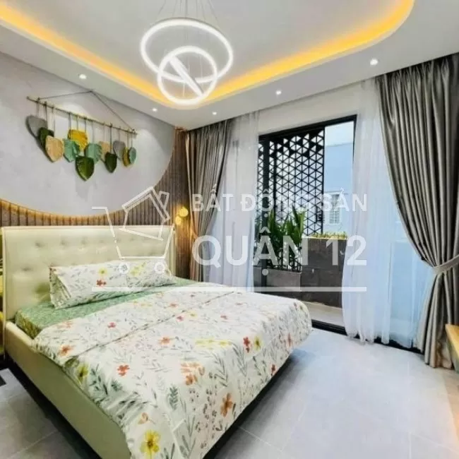 Nhà 3 lầu 4x18m ngay cầu Giao Khẩu đường Hà Huy Giáp hẻm thông ô tô