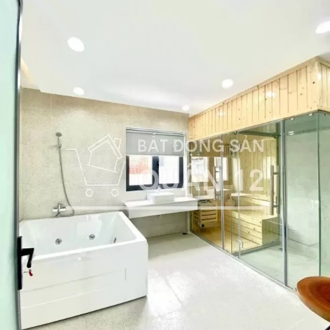 Bán nhà đẹp, 3 lầu đường Hà Huy Giáp Q12 có sổ hồng riêng, đường ô tô