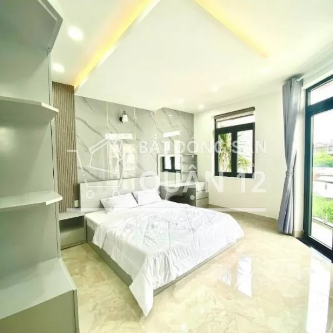 Bán nhà đẹp, 3 lầu đường Hà Huy Giáp Q12 có sổ hồng riêng, đường ô tô
