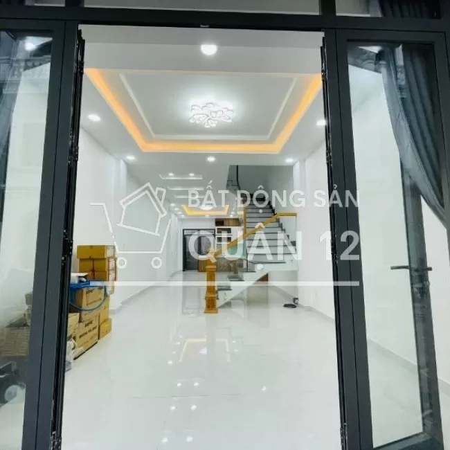 Nhà mới 3 lầu gần cầu Giao Khẩu (4x16m) giá 4.6 tỷ có sổ hồng riêng
