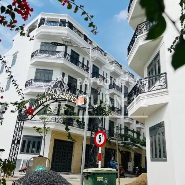nhà chính chủ cuối nguyễn oanh - hà huy giáp- 1 trệt -3 lầu giá 4 tỷ8