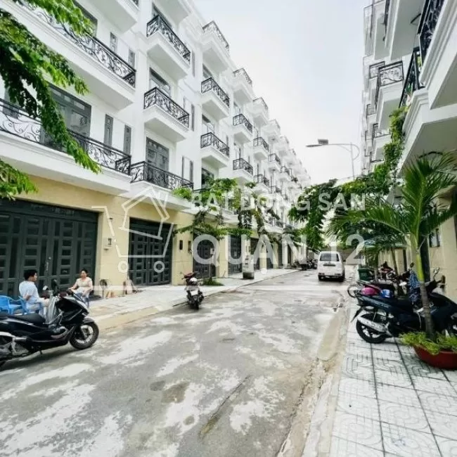  còn lại 1 căn  shr  chính chủ nhanh tay chốt giúp em giảm mạnh