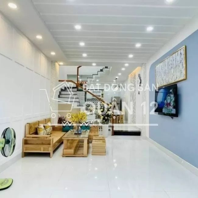 Nhà Quận 12,chợ cầu đồng,4.5 x 18m,nhà 4 lầu,5phong 6 tolet,SHR 