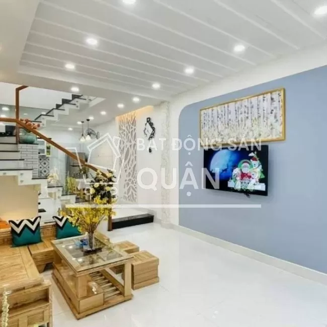 Nhà Quận 12,chợ cầu đồng,4.5 x 18m,nhà 4 lầu,5phong 6 tolet,SHR 
